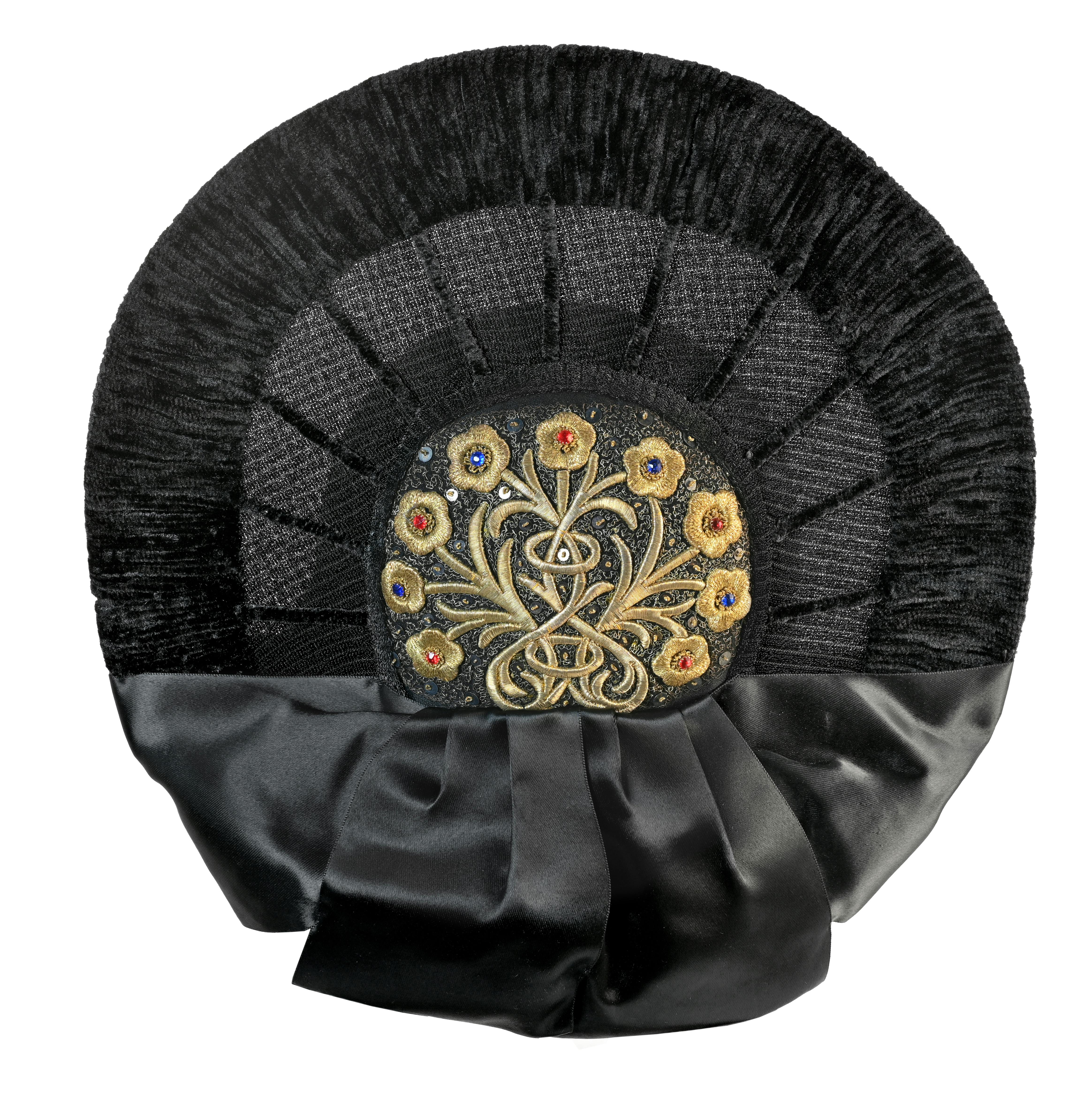 Historische Chenilleradhaube