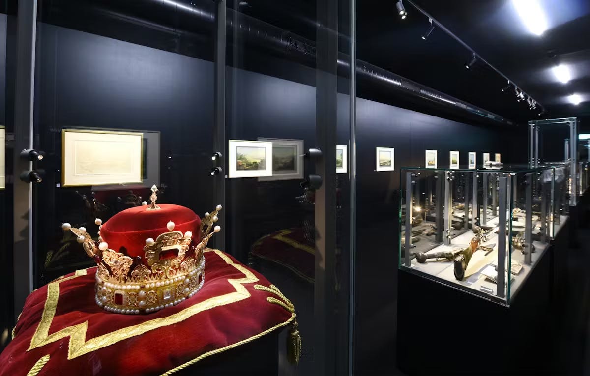 5e0d9b81 b214 f7c8 9bd687981737699c