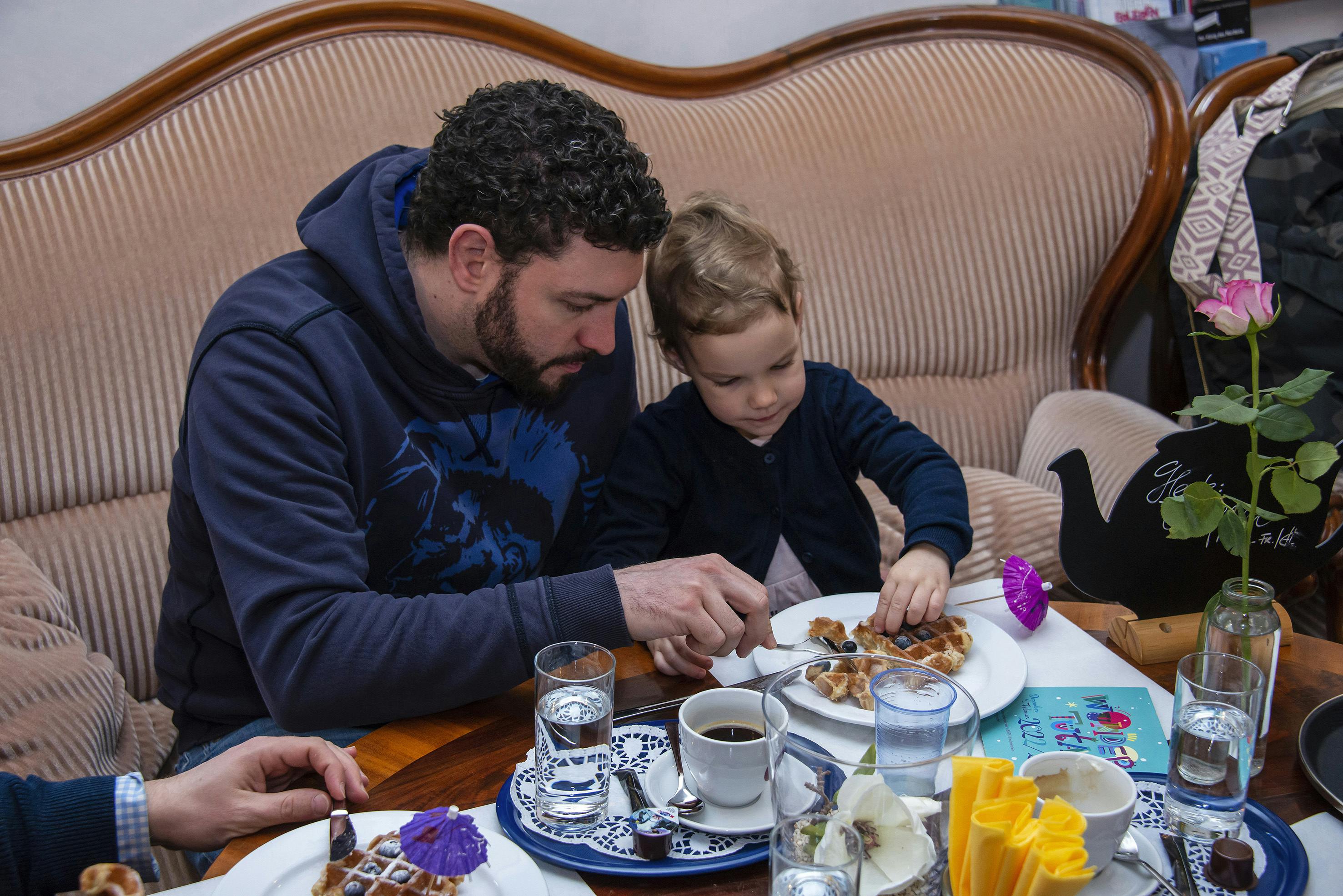 Einmal um die Welt - Ostereierpräsentation 2020