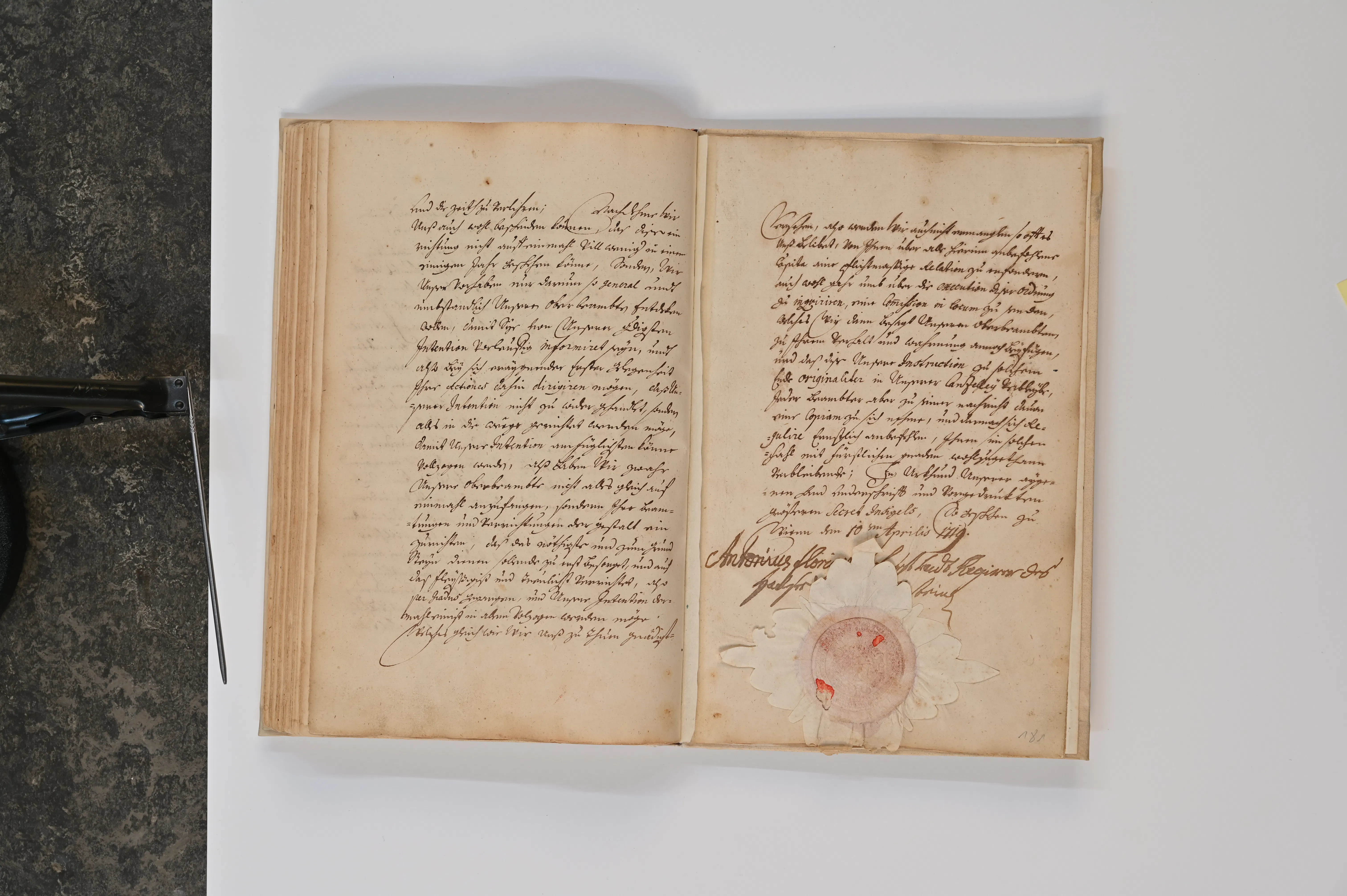 Dienstinstruktion 1719 Ende mit Siegel