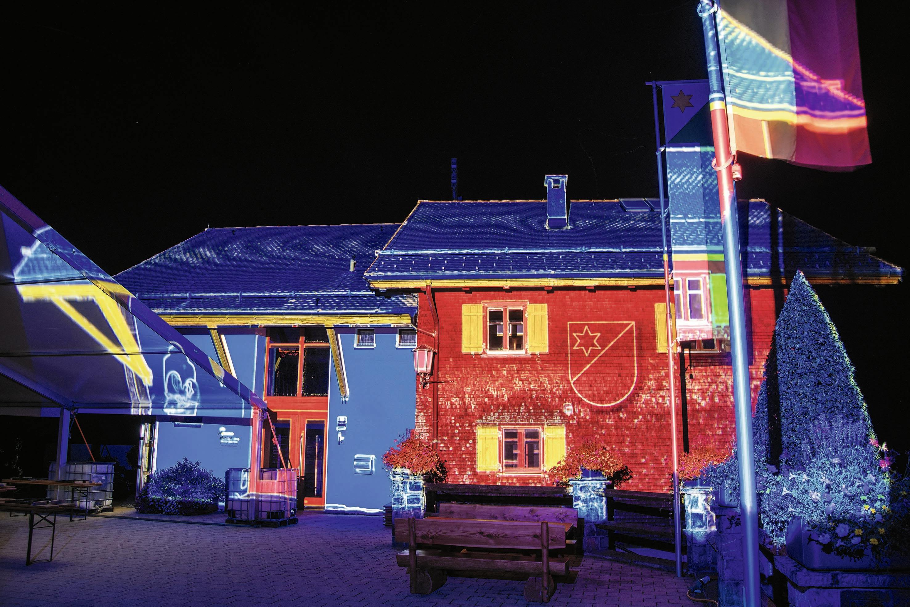 Planken – Dreischwesternhaus