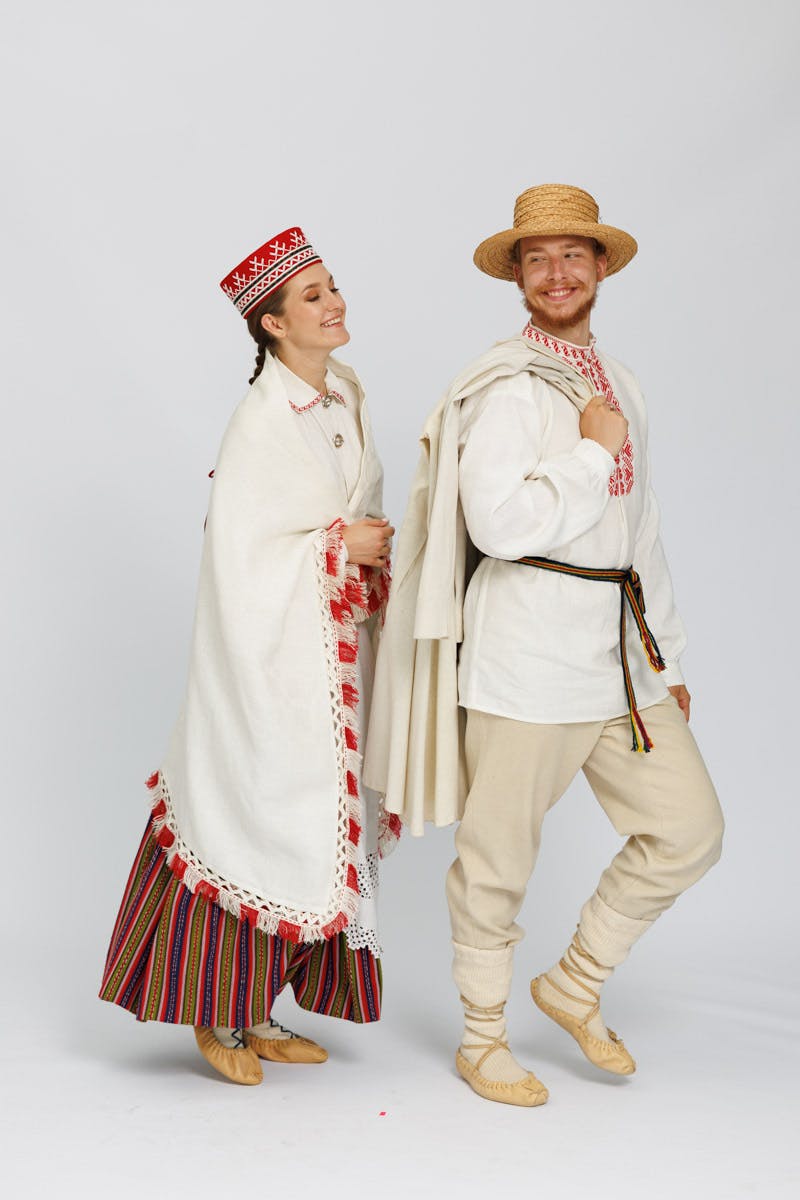 VOLKSTRACHTEN IN LATGALE