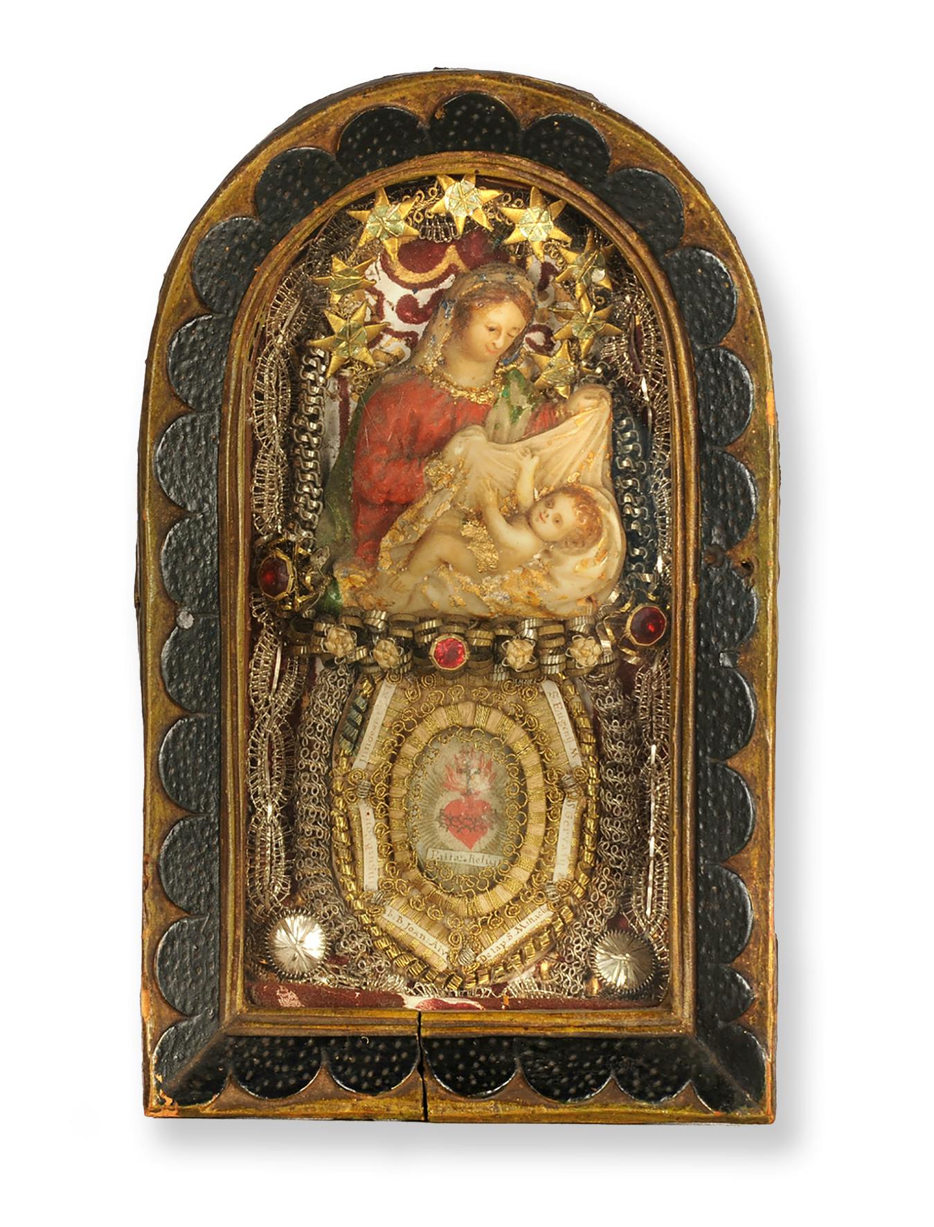 Maria mit Kind, Klosterarbeit mit Reliquien, 19.5 x 11.8 x 4.3 cm, Herkunft unbekannt, wohl frühes 19. Jh.