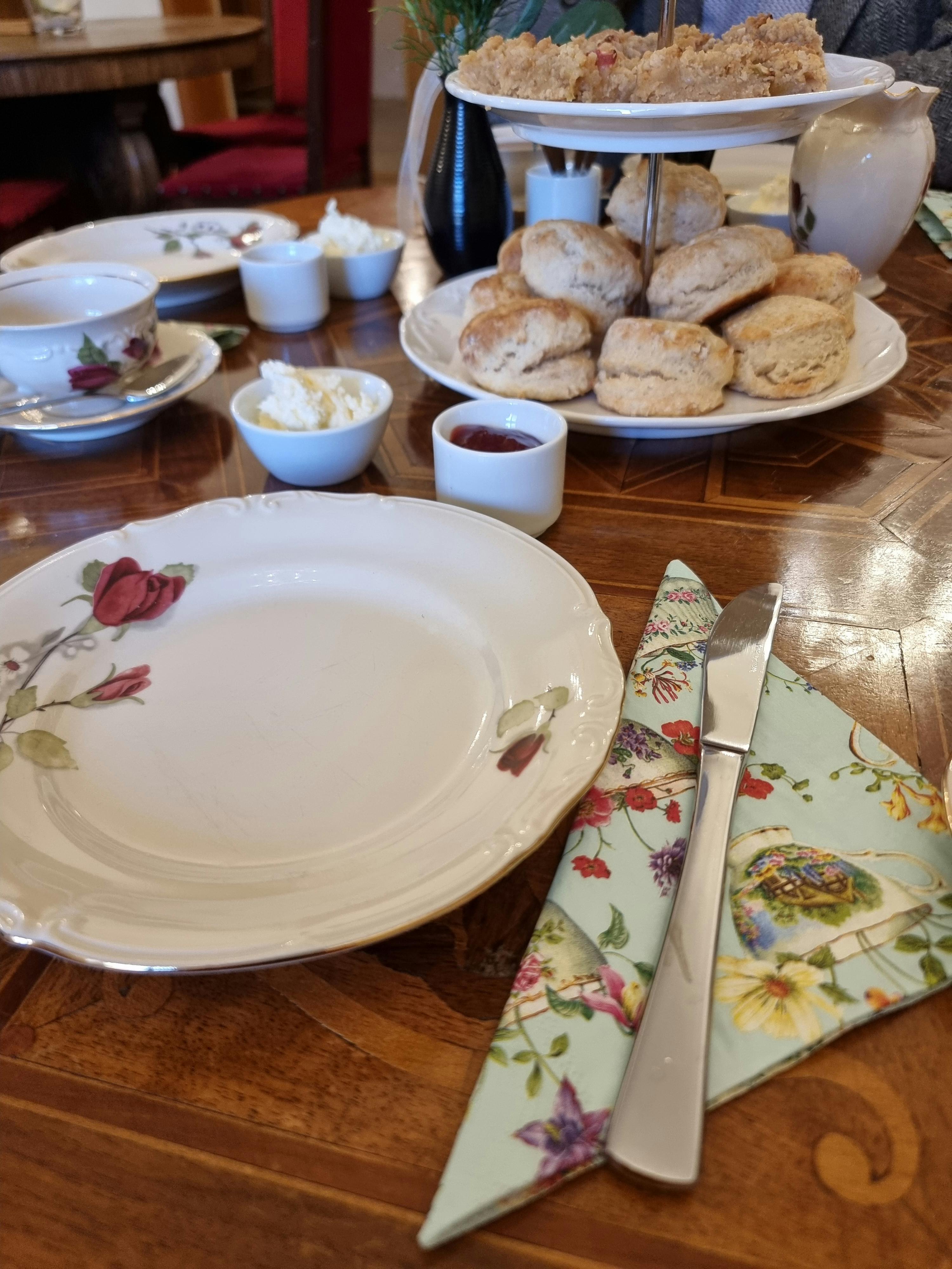 Cream Tea Neu