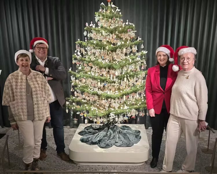 1f32e04a f8e6 32b4 e4b306eef45208e3