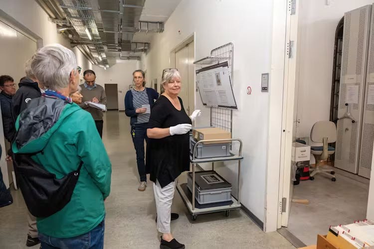 8fed1d47 b9fd 4be7 7133ff012c4dab77